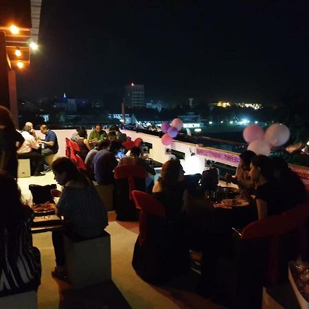 Beverly Hills Hotel Dehiwala-Mount Lavinia Eksteriør bilde